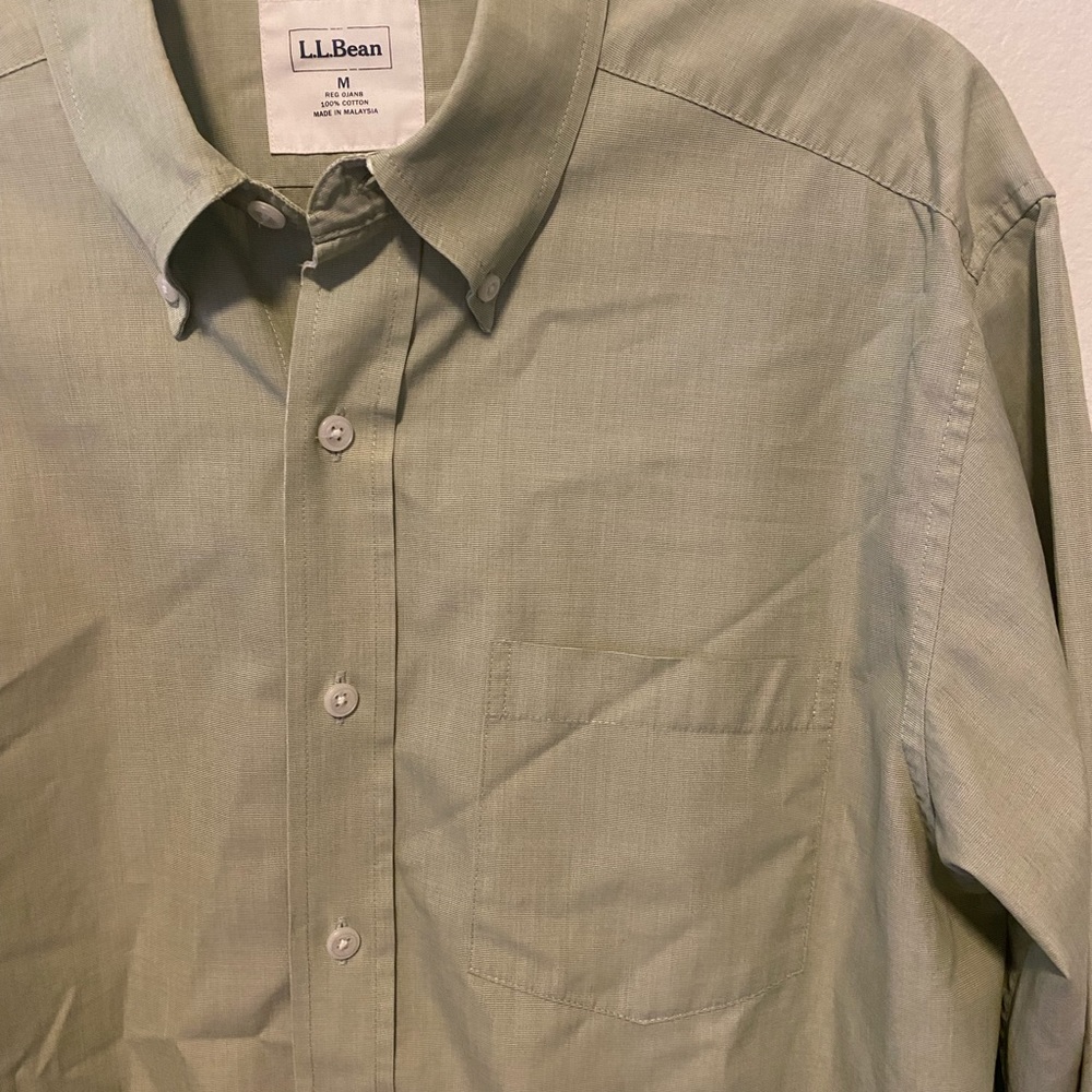 L.L. Bean Men’s Long Sleeve Shirt Medium - Solid - Picture 3 of 4